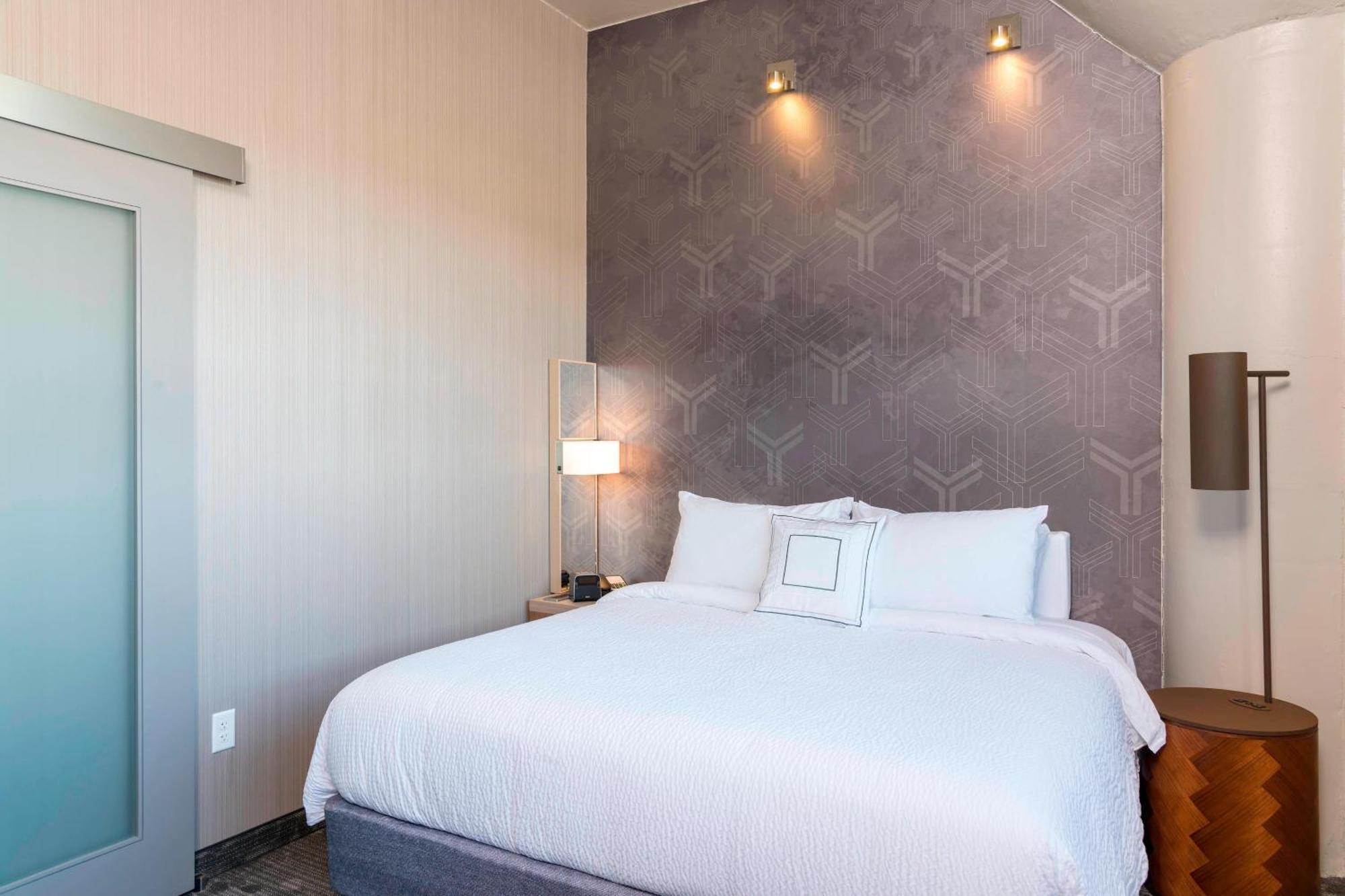Courtyard By Marriott Waterloo Cedar Falls Eksteriør bilde
